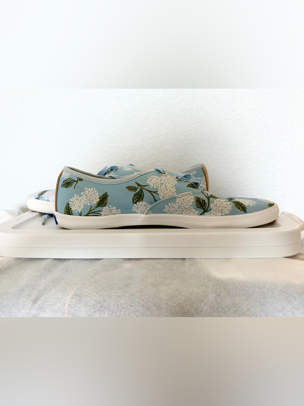 Like-New Keds x Rifle Paper Co. Vintage Champion Sneakers in in Blue Hydrangea - Picture 4 of 9